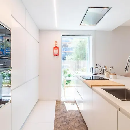 Coastal Bliss Stylish 2br By Lovelystay Appartement Canidelo (Vila Nova de Gaia)