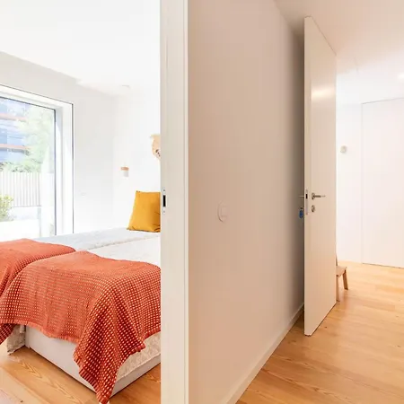 Coastal Bliss Stylish 2br By Lovelystay